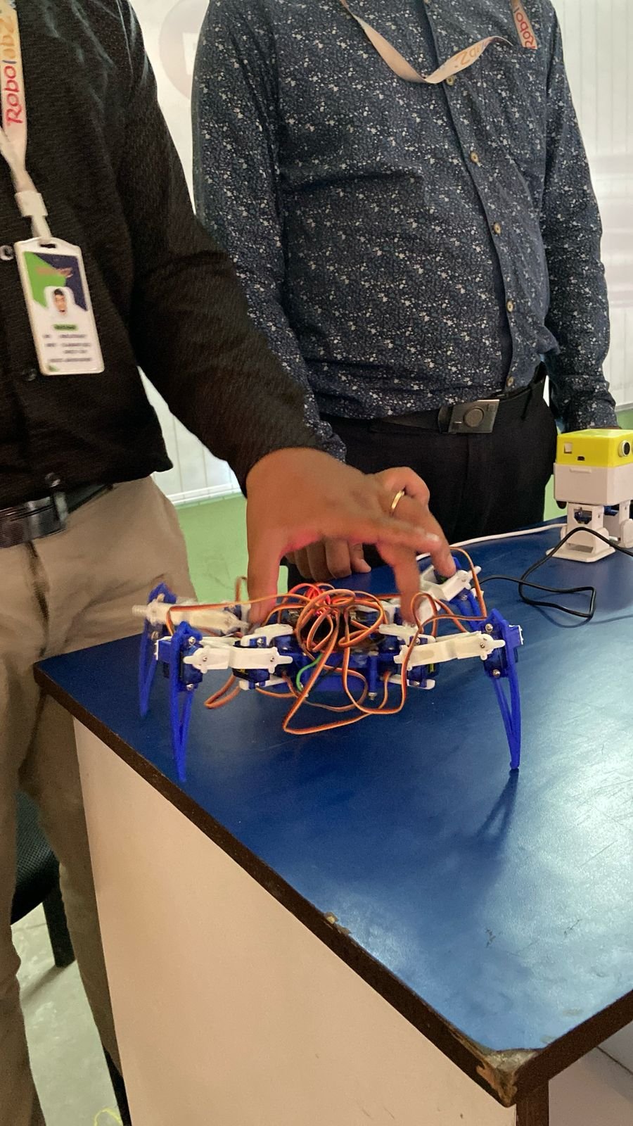 Robotics Workshop – Dream India School Uluberia